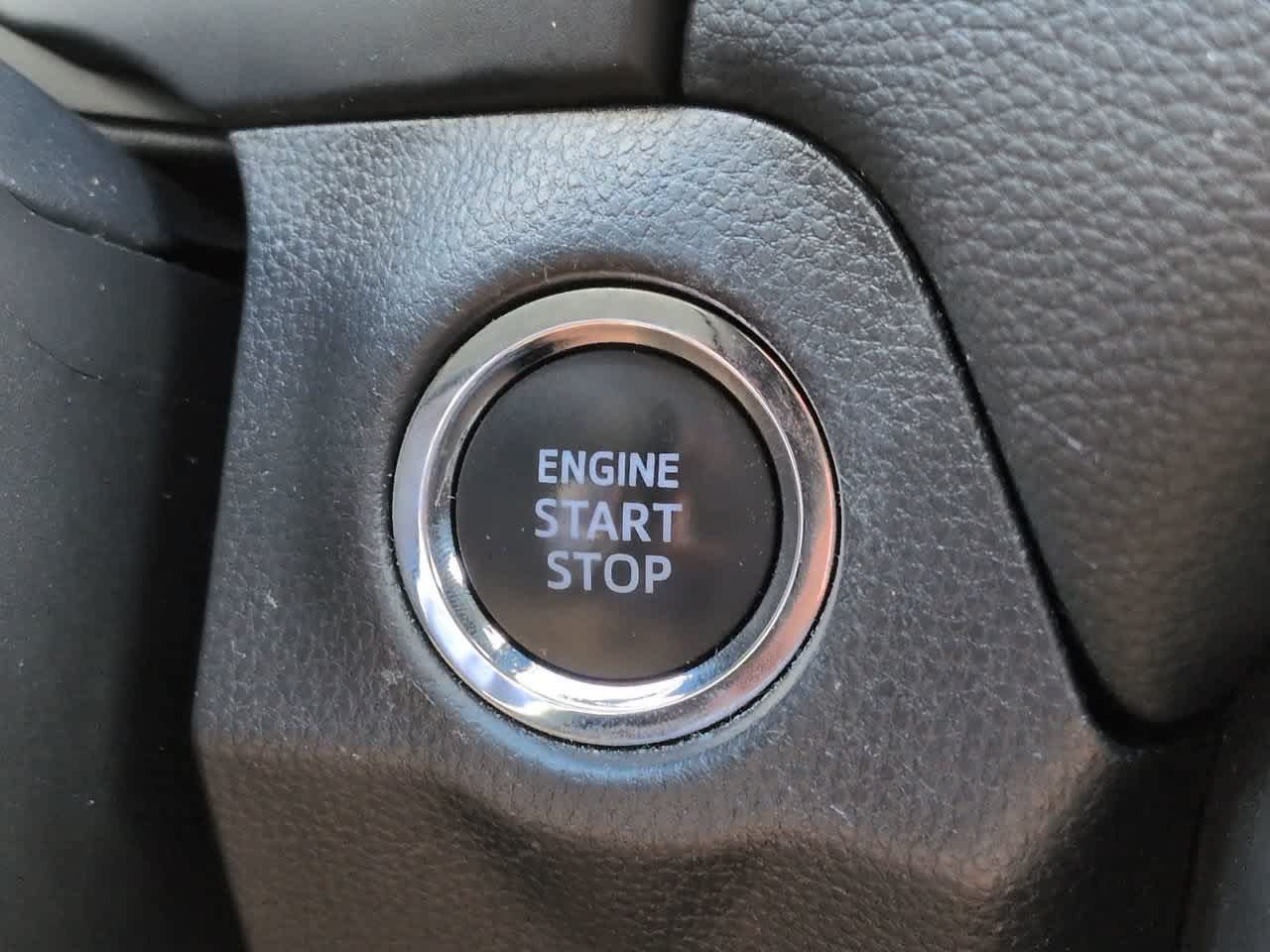 Certified 2025 Toyota RAV4 XLE FWD image 25