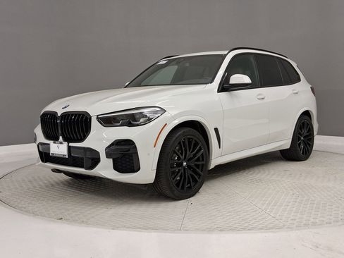Certified 2023 BMW X5 xDrive40i w/ M Sport Package AWD/4WD image 38
