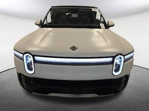 Used 2025 Rivian R1S Adventure AWD/4WD image 2
