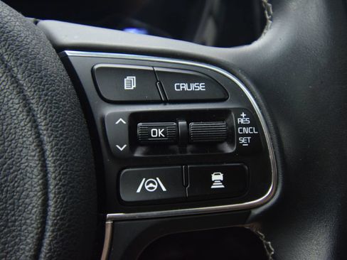 Used 2022 Kia Niro Touring Special Edition FWD image 37
