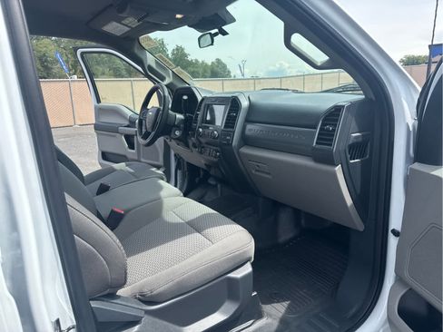 Certified 2022 Ford F550 2WD Crew Cab Super Duty image 10