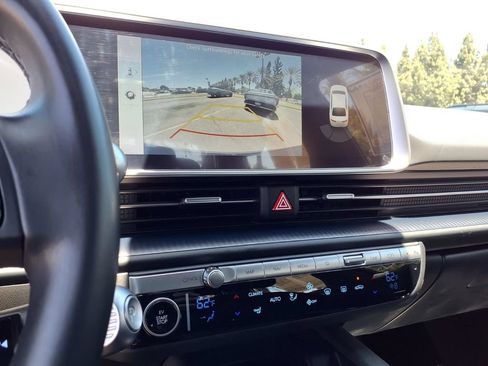 Used 2024 Hyundai Ioniq 6 SE RWD image 19