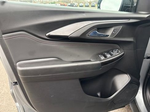 Used 2023 Chevrolet TrailBlazer RS image 9