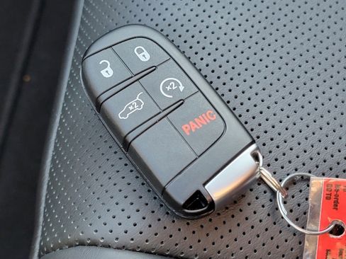 Used 2024 Dodge Durango GT image 17