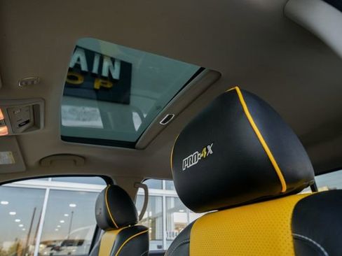 Used 2018 Nissan Titan PRO-4X w/ Pro-4x Convenience Package image 28