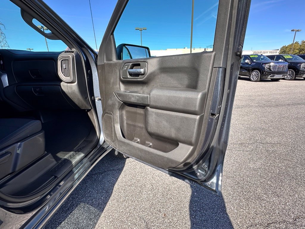 Certified 2021 Chevrolet Silverado 1500 Custom w/ LPO, Dark Essentials Package AWD/4WD image 15