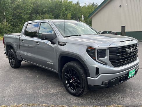 Used 2023 GMC Sierra 1500 Elevation AWD/4WD image 7