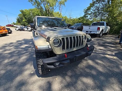 Used 2022 Jeep Wrangler Unlimited Rubicon w/ Steel Bumper Group AWD/4WD image 11