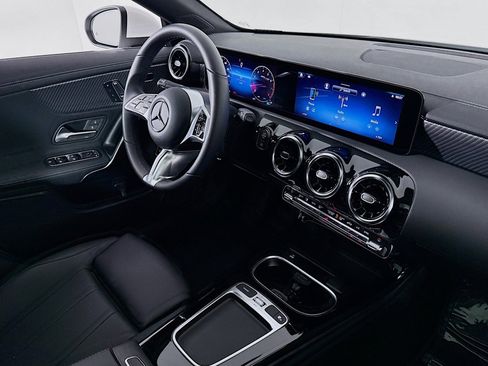 Certified 2026 Mercedes-Benz CLA 250 image 17