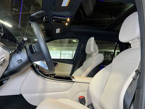Certified 2025 Mercedes-Benz GLC 300 4MATIC image 25