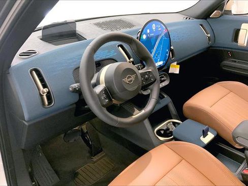 Used 2025 MINI Cooper Countryman S w/ Comfort Package Max image 4