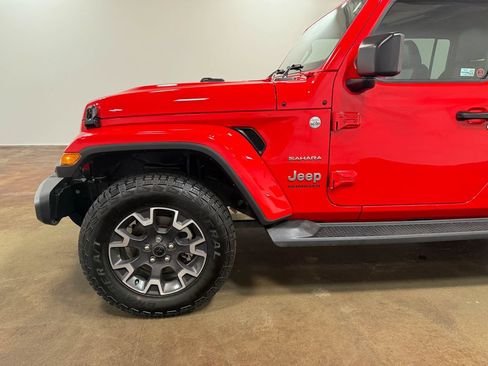 Used 2024 Jeep Wrangler Unlimited Sahara w/ Safety Group AWD/4WD image 38