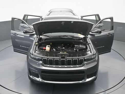 Used 2022 Jeep Grand Cherokee L Limited RWD image 65