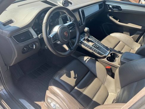 Used 2016 Porsche Macan Turbo w/ Premium Package Plus AWD/4WD image 8