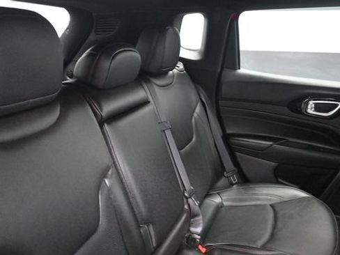 Used 2022 Jeep Compass Limited AWD/4WD image 11