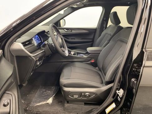 New 2026 Jeep Grand Cherokee L Laredo AWD/4WD image 8
