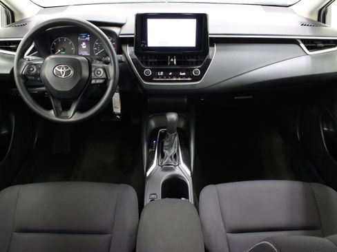 Used 2025 Toyota Corolla LE FWD image 26