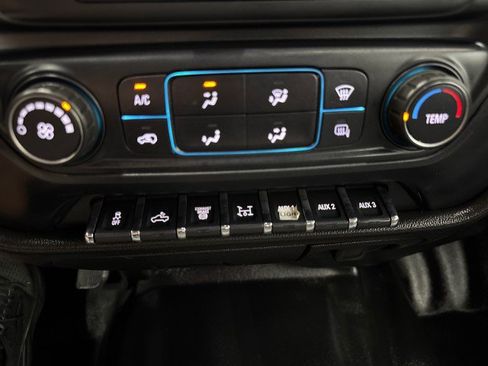 Used 2018 Chevrolet Silverado 3500 W/T w/ WT Convenience Package image 19