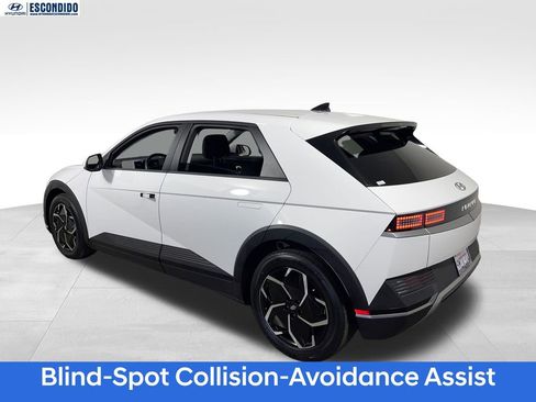 Used 2024 Hyundai Ioniq 5 SEL RWD image 3