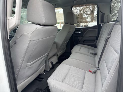 Used 2019 Chevrolet Silverado 1500 Custom w/ Custom Convenience Package image 6