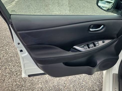 Used 2023 Nissan Leaf SV Plus FWD image 14