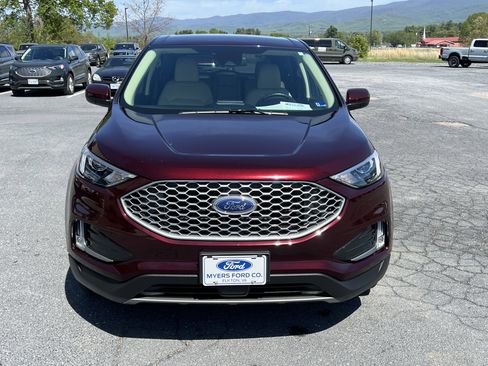 Used 2023 Ford Edge SEL w/ Convenience Package AWD/4WD image 4