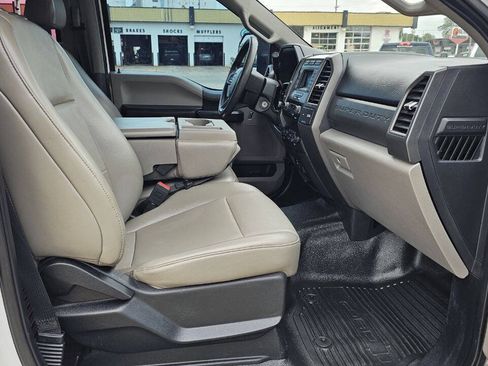 Used 2020 Ford F250 XL w/ Power Equipment Group AWD/4WD image 18