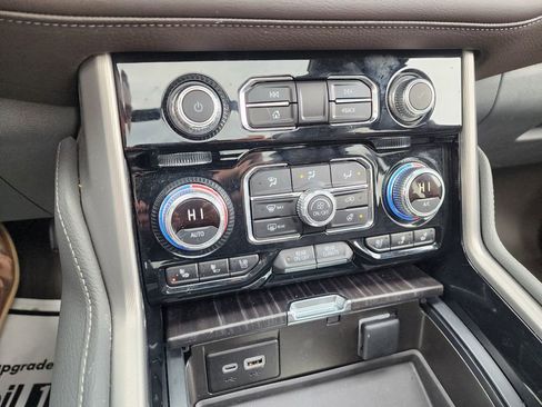 Certified 2023 GMC Yukon Denali w/ Denali Reserve Package image 48