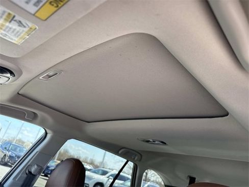 Used 2022 Subaru Outback Touring XT image 30