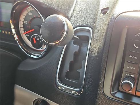 Used 2019 Dodge Grand Caravan GT FWD image 12
