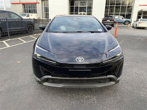 New 2026 Toyota Prius LE image 3