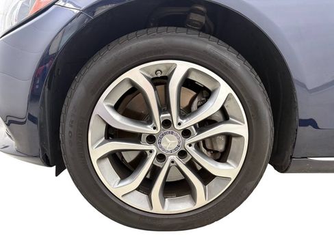 Used 2015 Mercedes-Benz C 300 4MATIC Sedan image 9