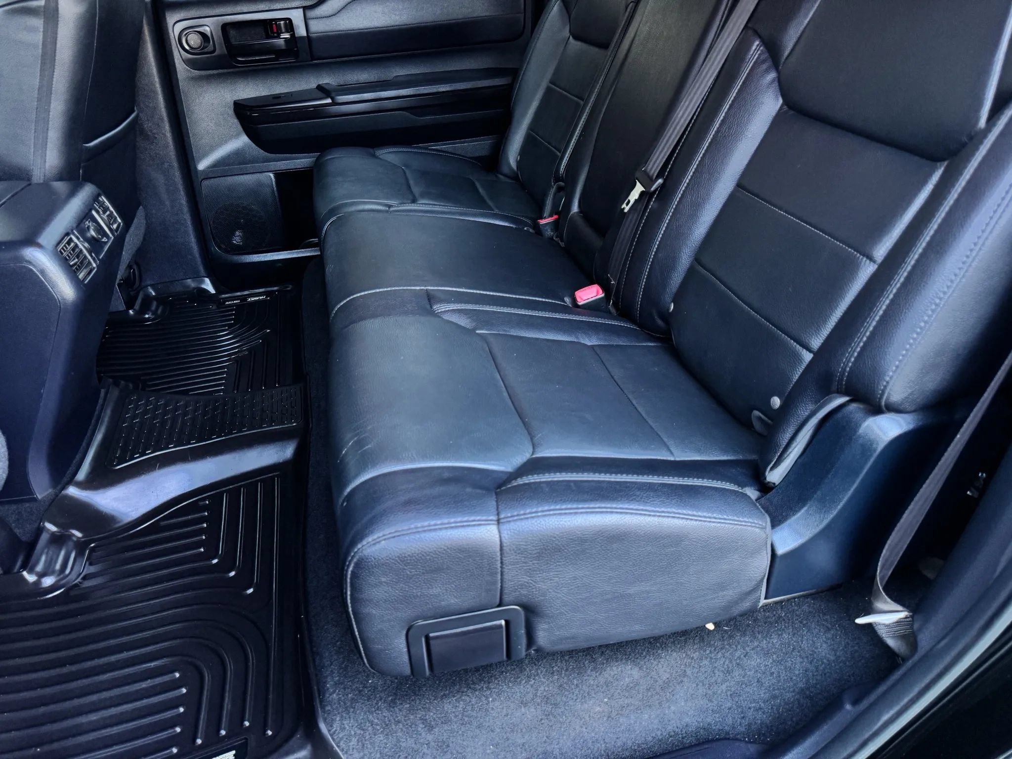 Used 2017 Toyota Tundra Limited w/ Limited Premium Package RWD image 31