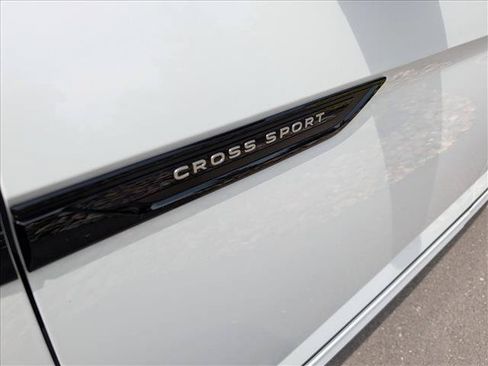 Used 2023 Volkswagen Atlas Cross Sport SEL R-Line AWD/4WD image 10