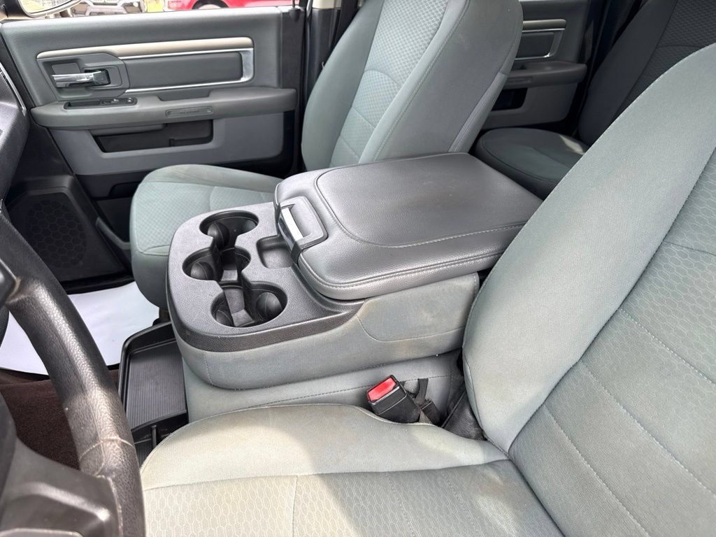 Used 2017 RAM 1500 Classic SLT AWD/4WD image 24