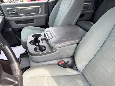 Used 2017 RAM 1500 Classic SLT AWD/4WD image 24