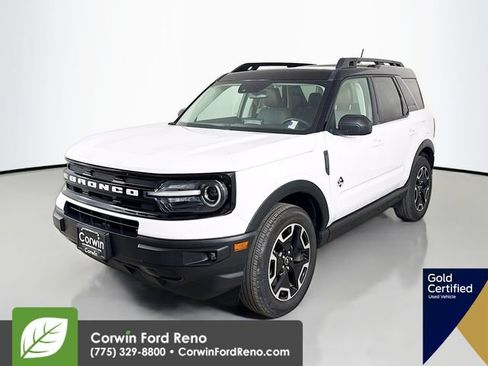 Certified 2024 Ford Bronco Sport Outer Banks w/ Tech Package AWD/4WD image 4
