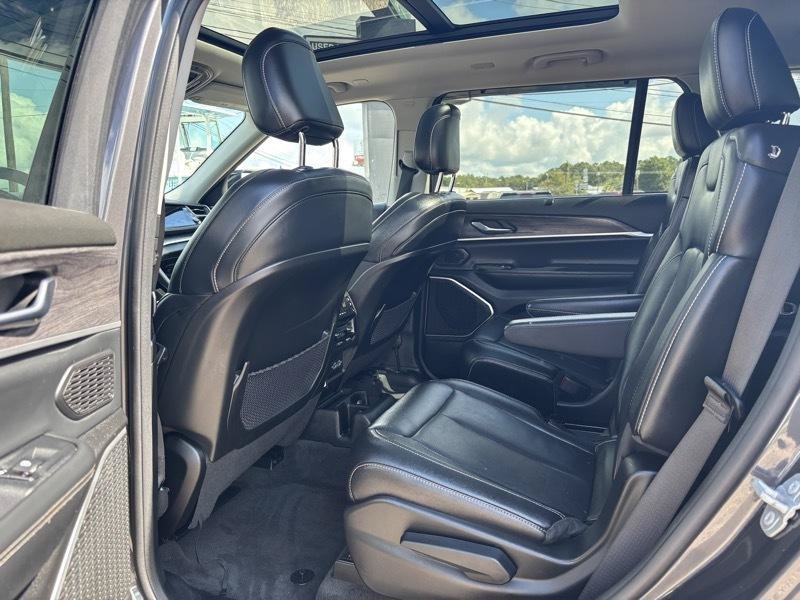 Used 2022 Jeep Grand Cherokee L Limited w/ Luxury Tech Group II AWD/4WD image 14