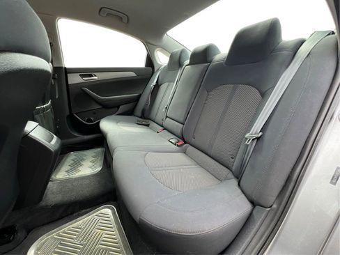 Used 2018 Hyundai Sonata SE w/ Cargo Package FWD image 17