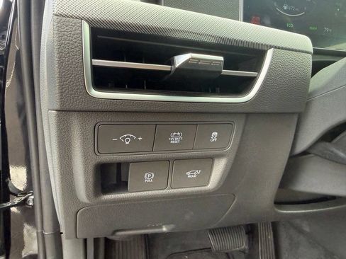 Certified 2025 Hyundai Sonata Limited FWD image 12