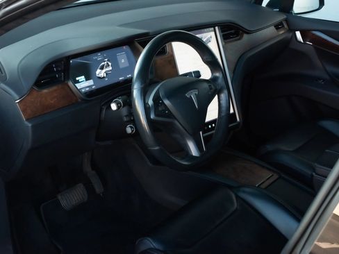 Used 2018 Tesla Model X 100D image 13