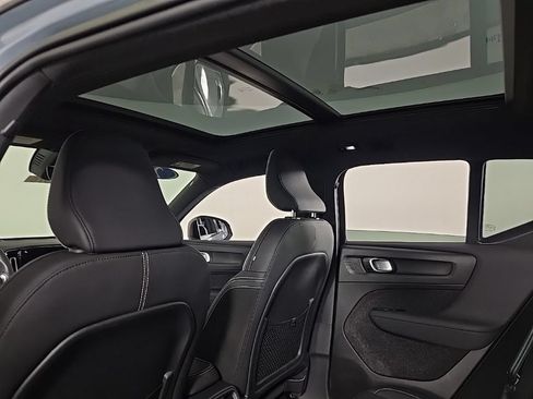 Certified 2023 Volvo XC40 Recharge Plus w/ Protection Package Premier AWD/4WD image 19