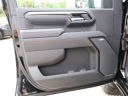 New 2026 GMC Sierra 3500 AT4 w/ AT4 Premium Plus Package AWD/4WD image 12