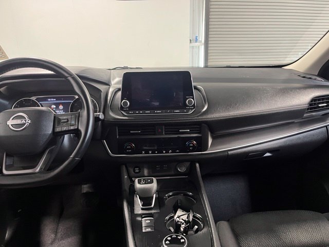 Used 2025 Nissan Rogue SV AWD/4WD image 21