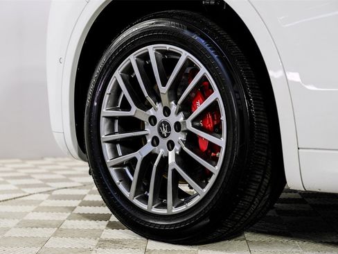 Used 2023 Maserati Grecale GT image 58