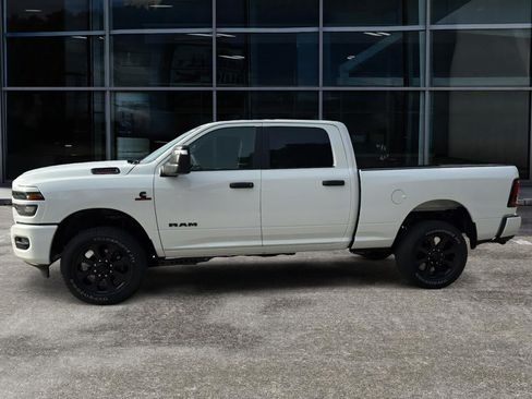 New 2026 RAM 2500 Big Horn AWD/4WD image 4
