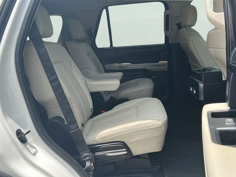 Used 2020 Ford Expedition Platinum AWD/4WD image 25
