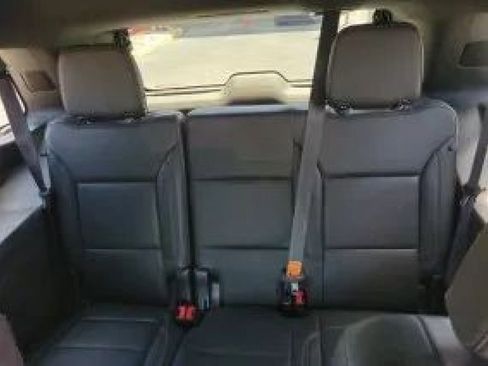 Used 2022 Chevrolet Tahoe LT image 16