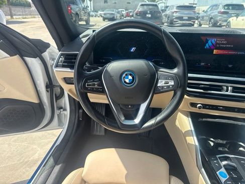 Used 2023 BMW i4 eDrive35 w/ Premium Package RWD image 20