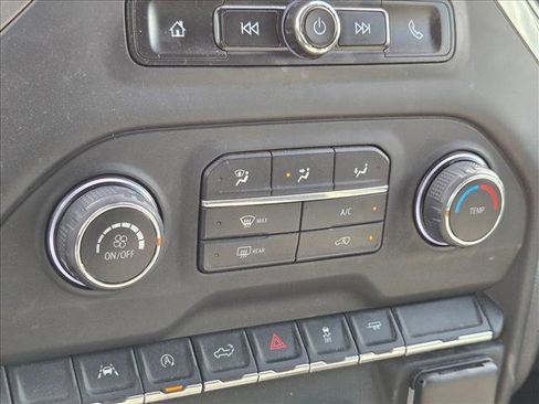Used 2023 Chevrolet Silverado 1500 Custom image 14
